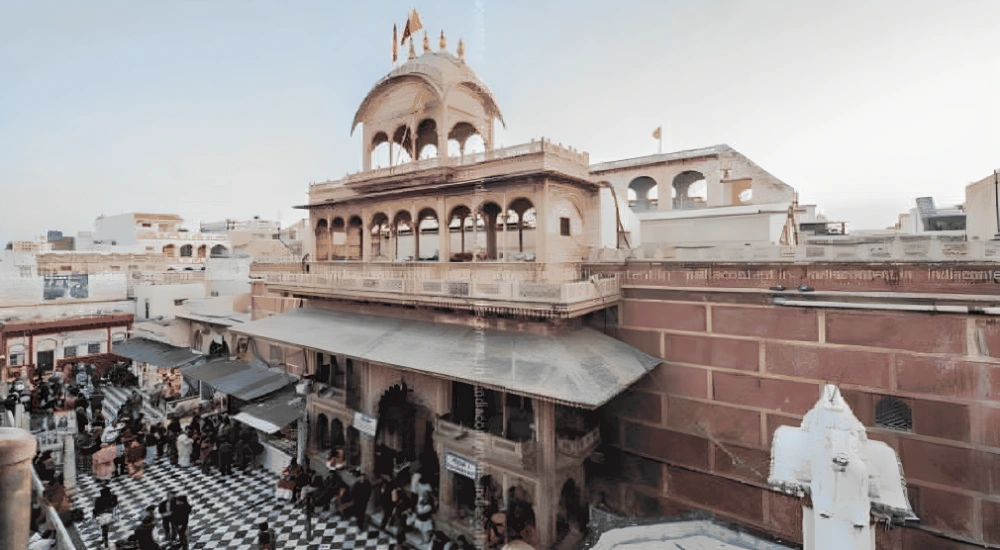 Banke-Bihari-Mandir-Vrindavan-