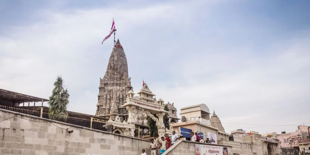 dwarkadhish-temple-mathura